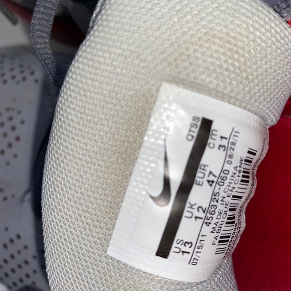 NIKE Air Max 2011 Mens Grey and Red Sneakers - US 13 - Picture 6 of 6